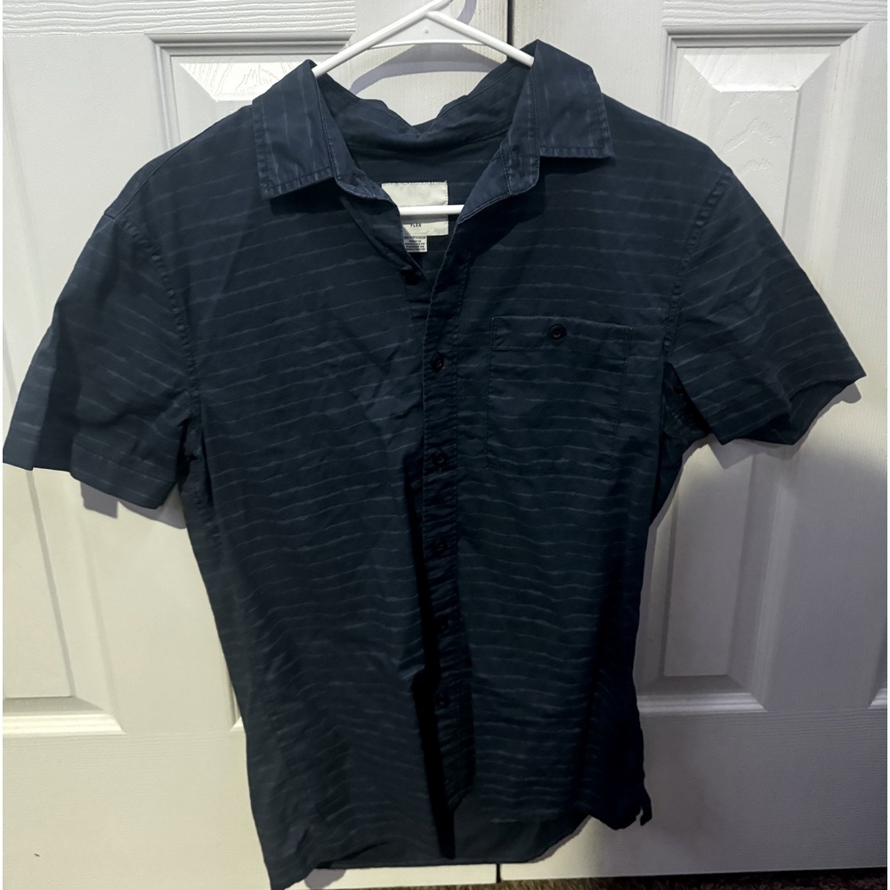 American Eagle Button Down Shirt